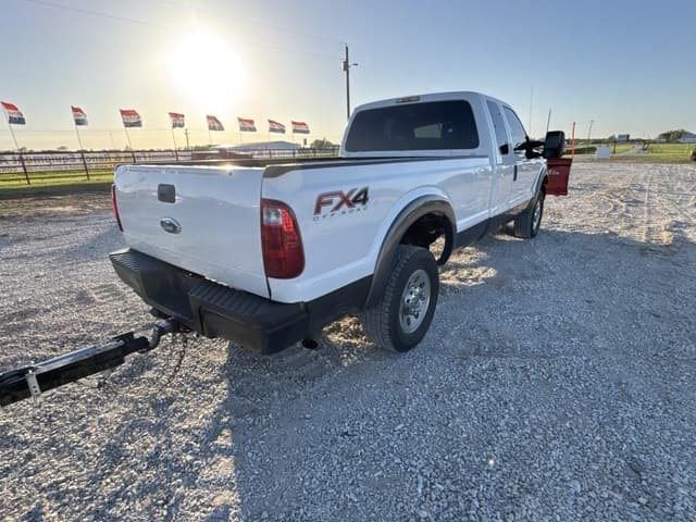 Image of Ford F-250 equipment image 4