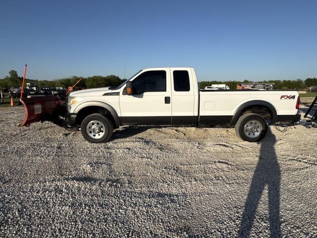 Image of Ford F-250 equipment image 1