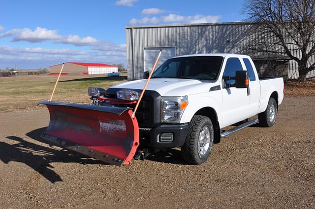 Image of Ford F-250 equipment image 2