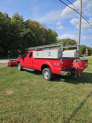 Image of Ford F-250 equipment image 3