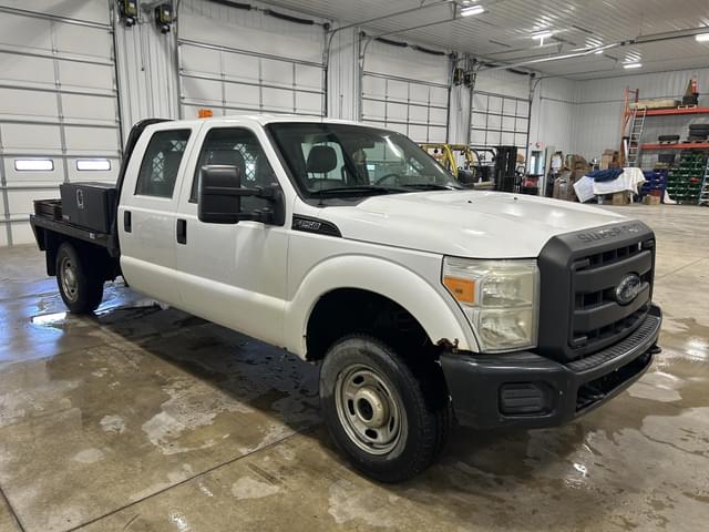 Image of Ford F-250 equipment image 2