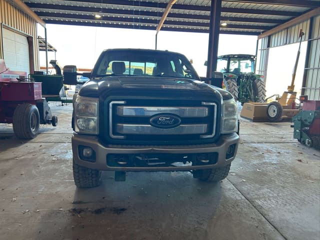 Image of Ford F-250 equipment image 1