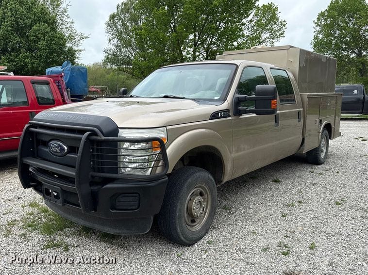 2012 Ford F-250 Equipment Image0