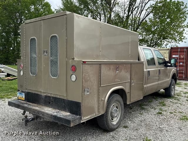 Image of Ford F-250 equipment image 4