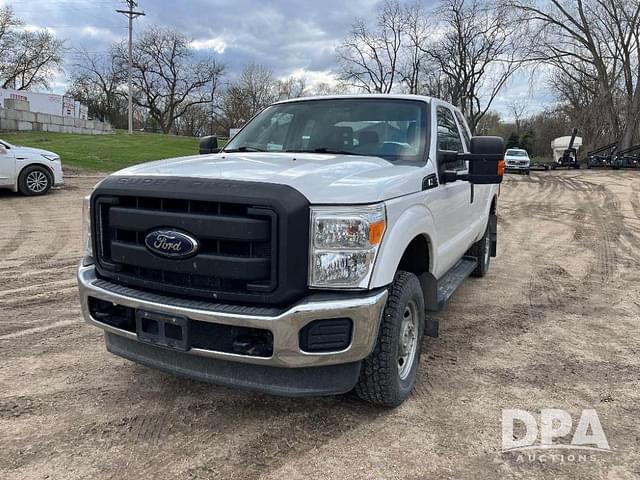 Image of Ford F-250 equipment image 1
