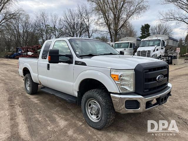 Image of Ford F-250 equipment image 4