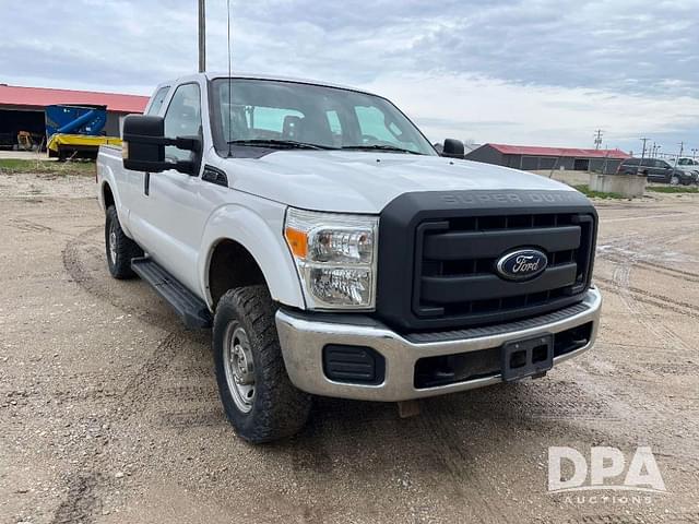 Image of Ford F-250 equipment image 3