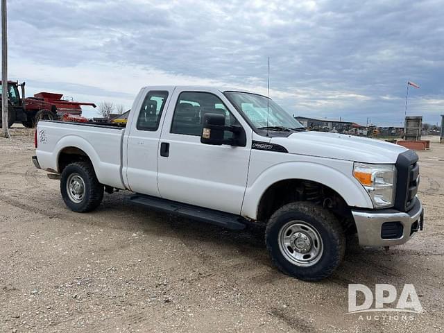 Image of Ford F-250 equipment image 4
