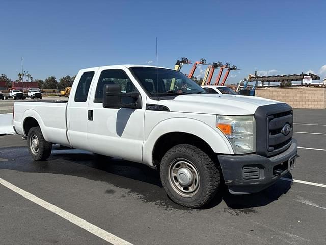 Image of Ford F-250 equipment image 1