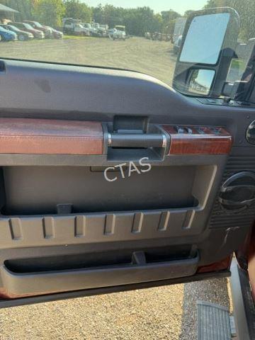 Image of Ford F-250 equipment image 4