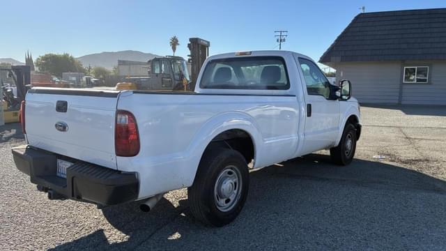 Image of Ford F-250 equipment image 2