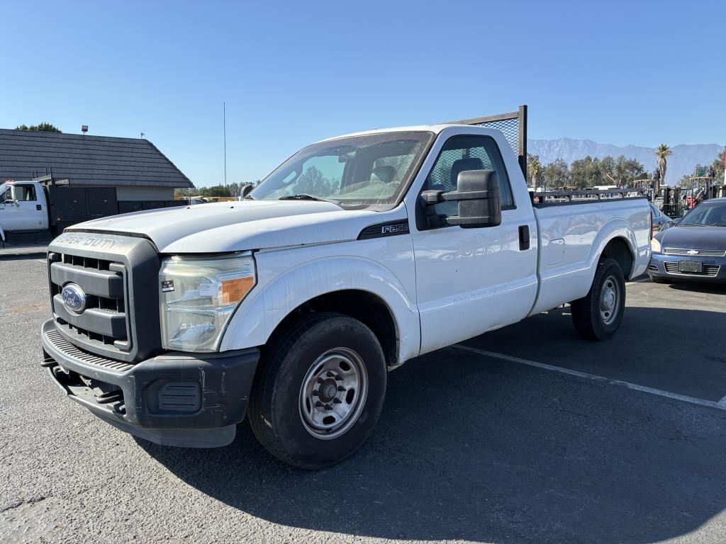 2012 Ford F-250 Equipment Image0
