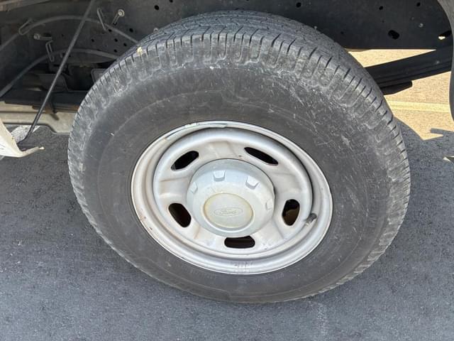 Image of Ford F-250 equipment image 4
