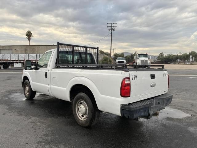 Image of Ford F-250 equipment image 3
