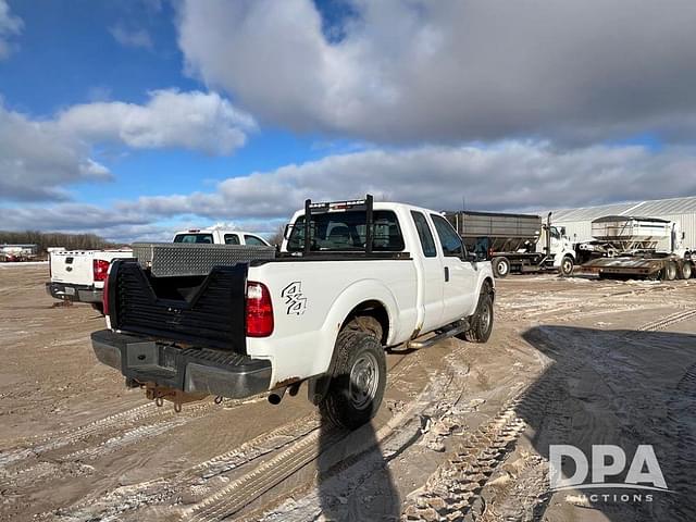 Image of Ford F-250 equipment image 3