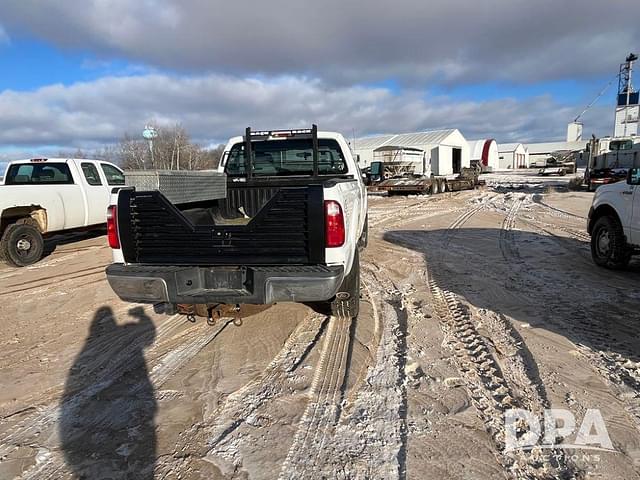 Image of Ford F-250 equipment image 4