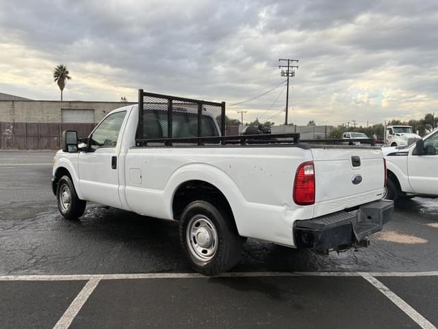 Image of Ford F-250 equipment image 3