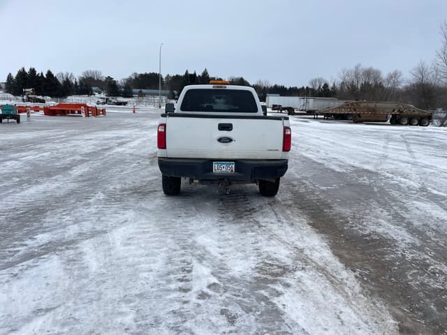 Image of Ford F-250 equipment image 3