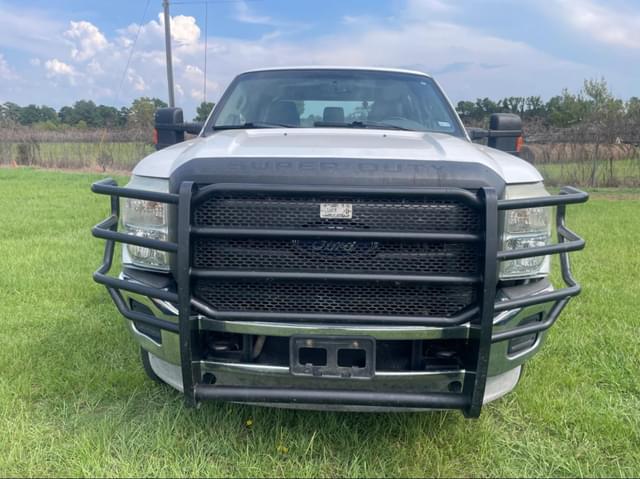 Image of Ford F-250 equipment image 1