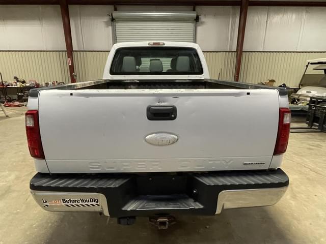 Image of Ford F-250 equipment image 4
