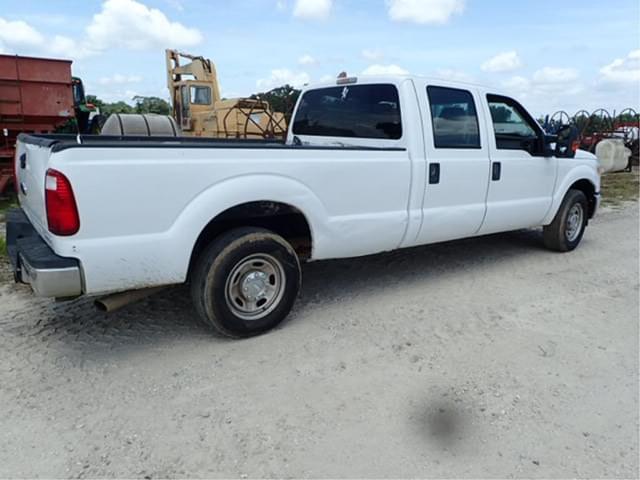 Image of Ford F-250 equipment image 3