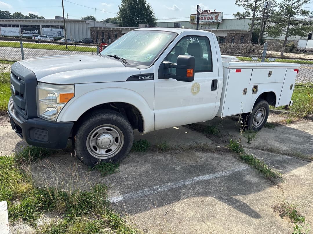 Image of Ford F-250 Primary image