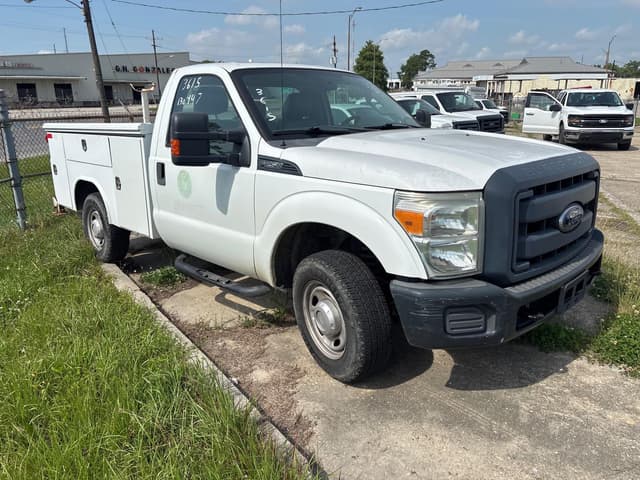 Image of Ford F-250 equipment image 1
