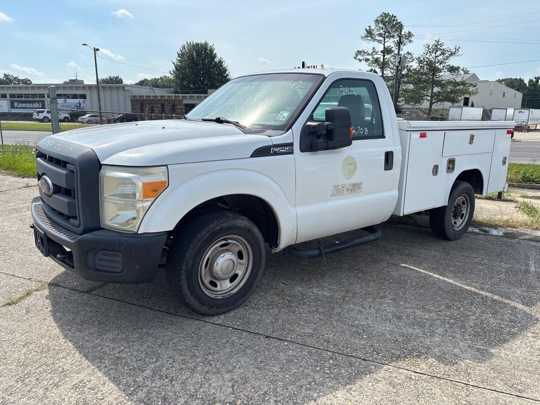 Image of Ford F-250 Primary image