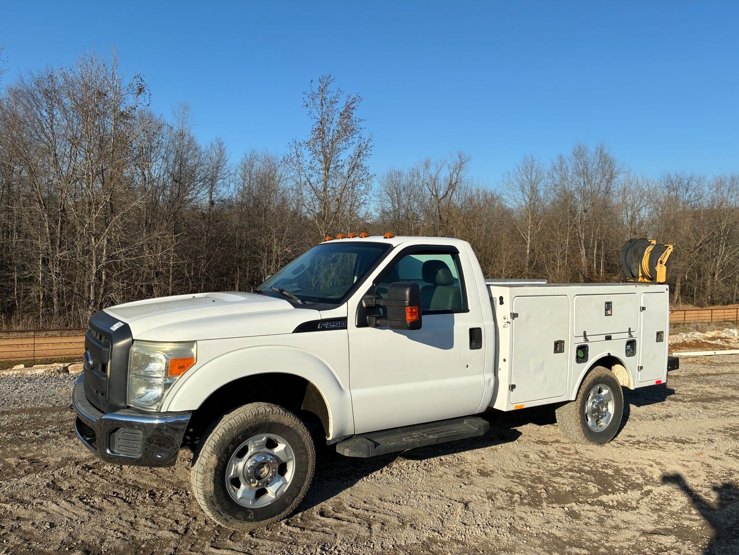 2012 Ford F-250 Equipment Image0