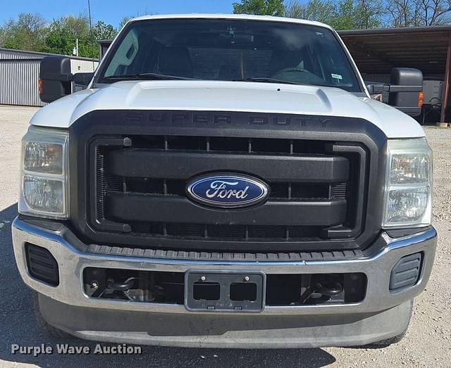 Image of Ford F-250 equipment image 1