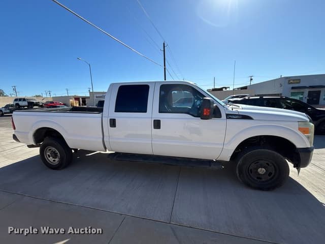 Image of Ford F-250 equipment image 3