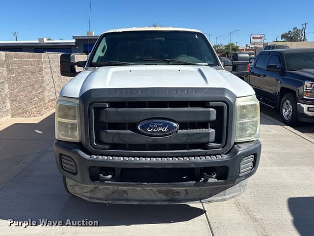 Image of Ford F-250 equipment image 1