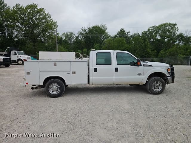 Image of Ford F-250 equipment image 3