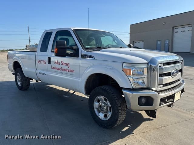 Image of Ford F-250 equipment image 2