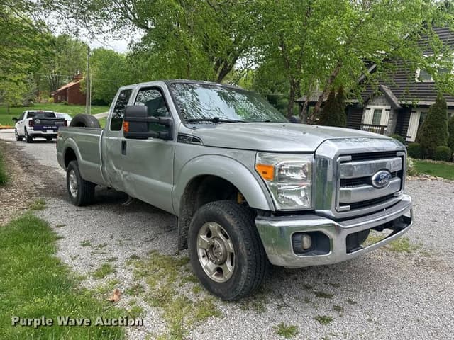Image of Ford F-250 equipment image 2