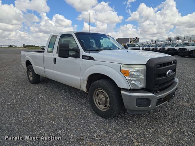 Image of Ford F-250 equipment image 2