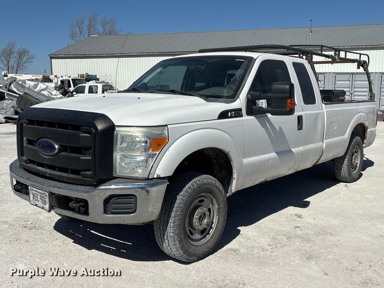 2012 Ford F-250 Equipment Image0