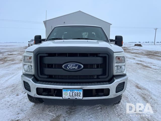 Image of Ford F-250 equipment image 2