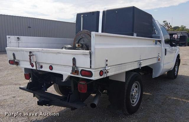 Image of Ford F-250 equipment image 4