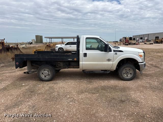 Image of Ford F-250 equipment image 3