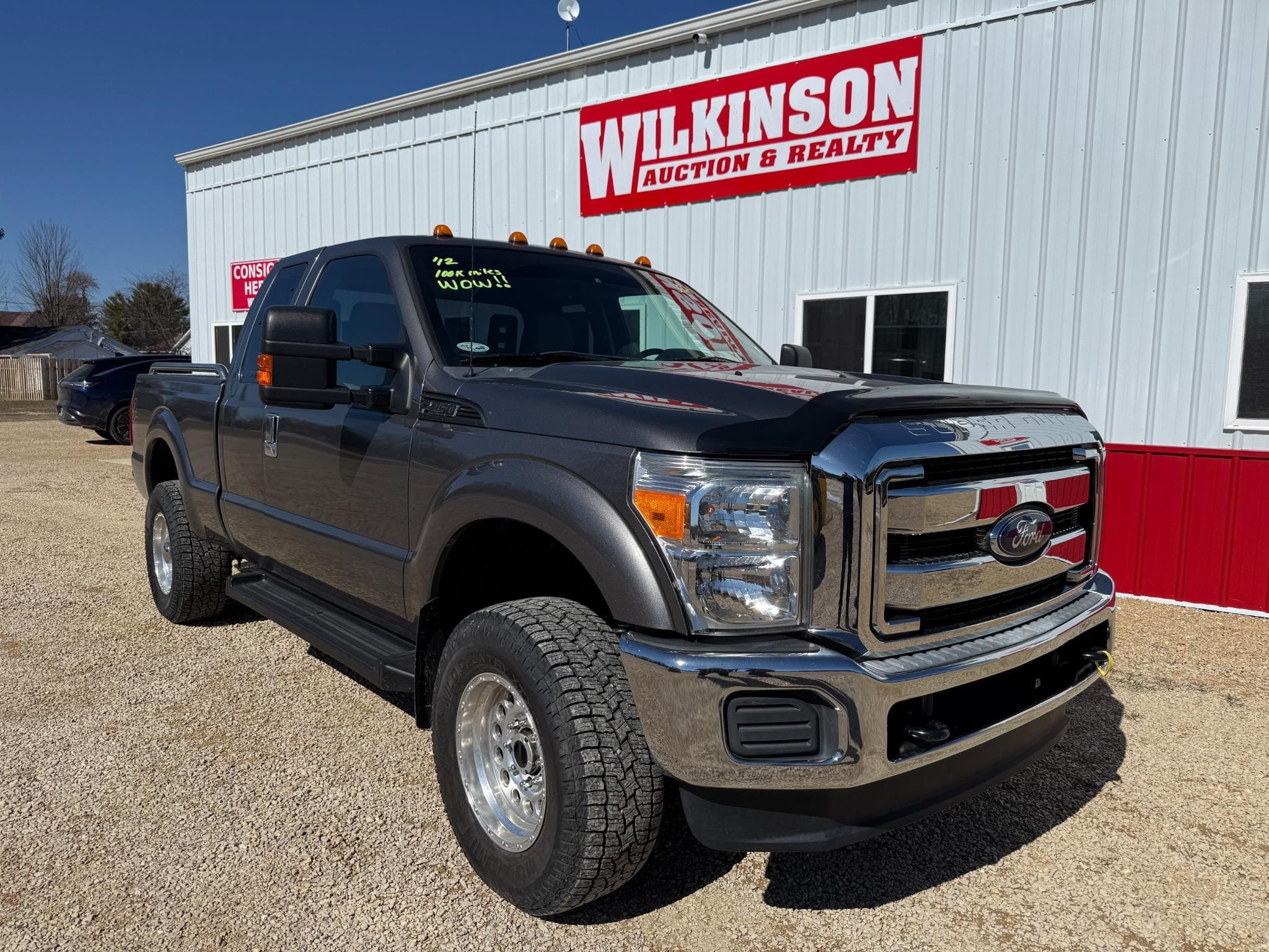 2012 Ford F-250 Equipment Image0