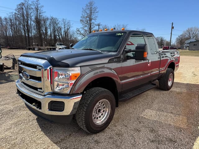 Image of Ford F-250 equipment image 3