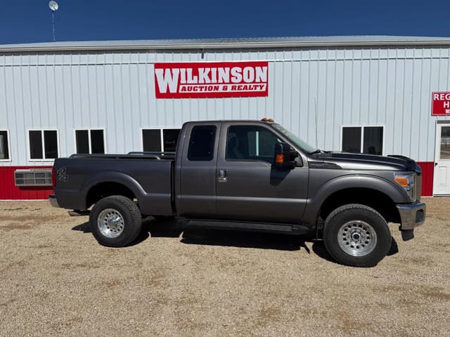 Image of Ford F-250 equipment image 1