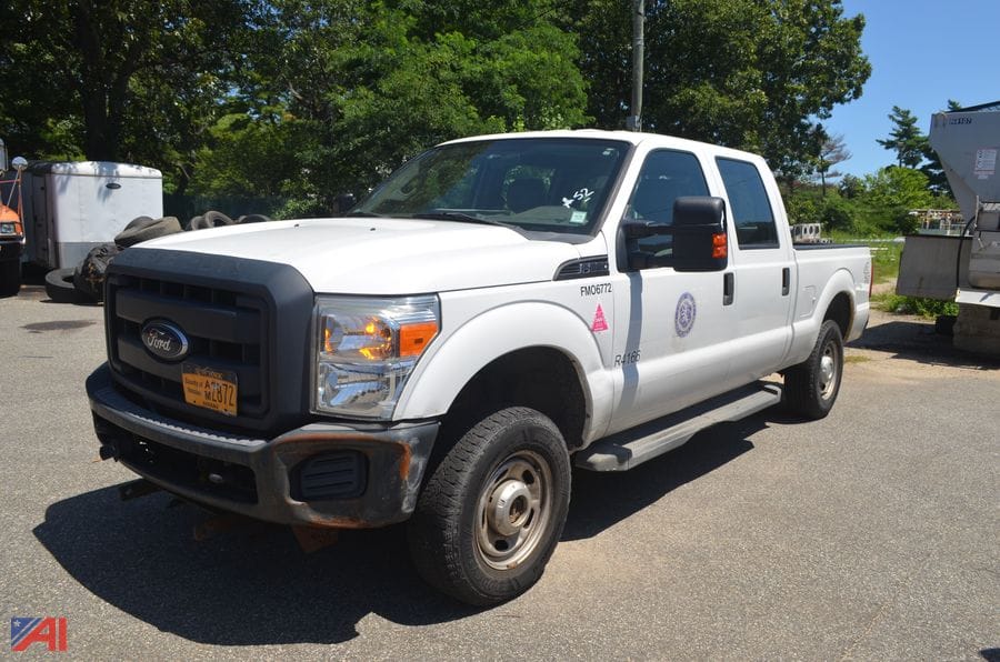 2012 Ford F-250 Equipment Image0