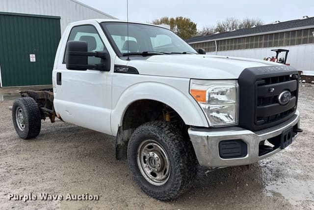 Image of Ford F-250 equipment image 2