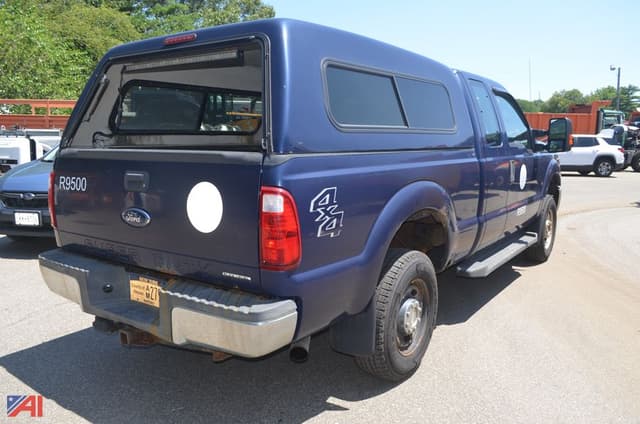Image of Ford F-250 equipment image 2