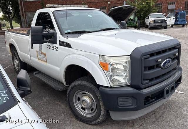Image of Ford F-250 equipment image 2