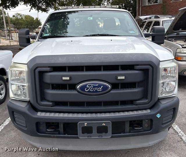 Image of Ford F-250 equipment image 1