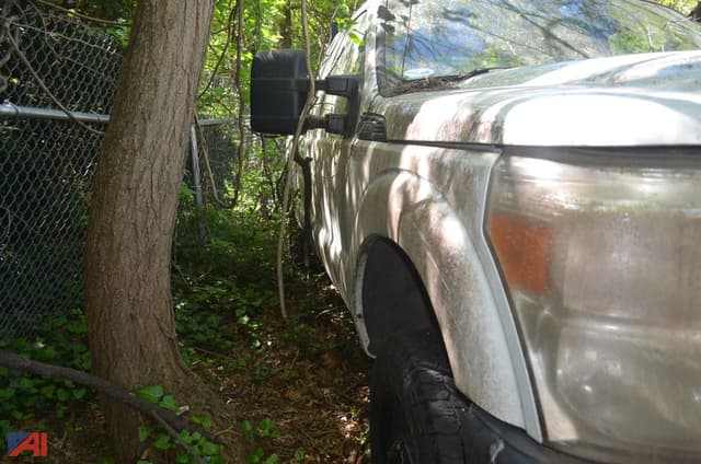 Image of Ford F-250 equipment image 4