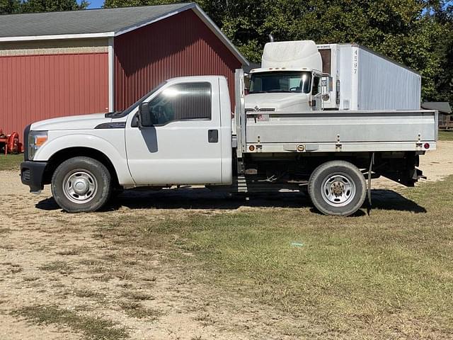 Image of Ford F-250 equipment image 1